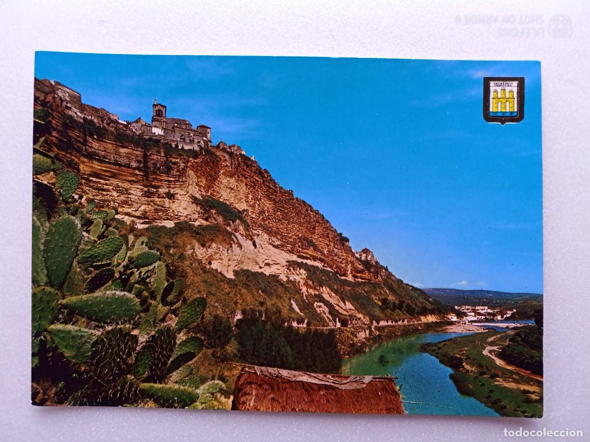 Postales: POSTAL ARCOS DE LA FRONTERA ( CADIZ ) - VISTA GENERAL DE LA PE&Ntilde;A - ESCRITA.