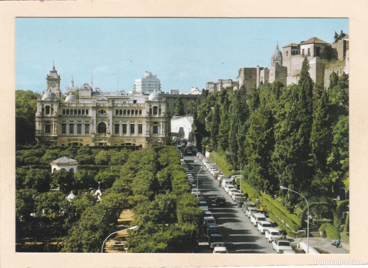 Postales: MALAGA. JARDINES DE PUERTA OSCURA. AYUNTAMIENTO (1976)