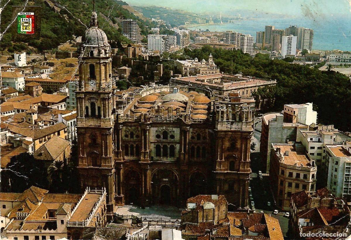 Postales: N&ordm; 223-M&Aacute;LAGA. Costa del Sol. Vista a&eacute;rea de la Catedral. Circulada en 1974. ED. DOM&Iacute;NGUEZ