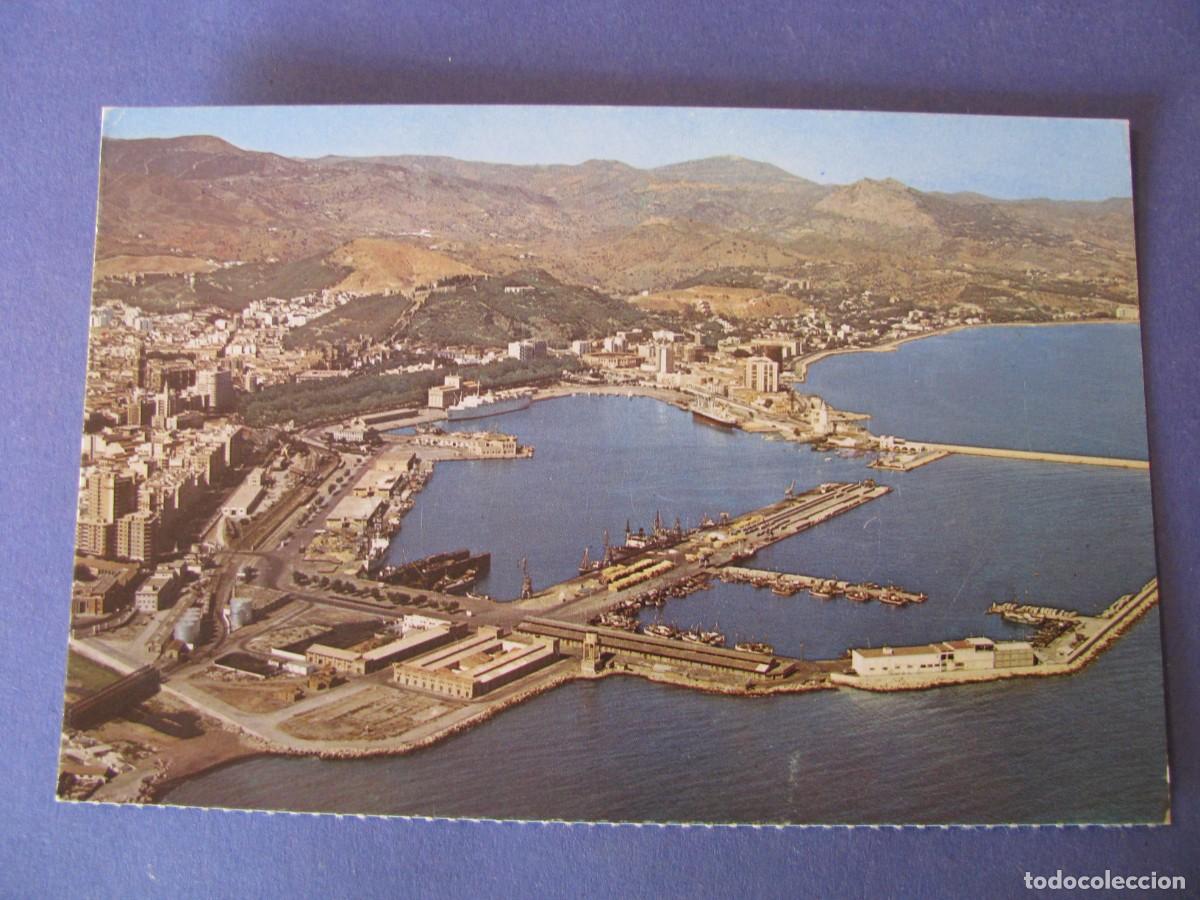 Postales: POSTAL DE MALAGA. VISTA PARCIAL Y PUERTO. FARDI. 1975.