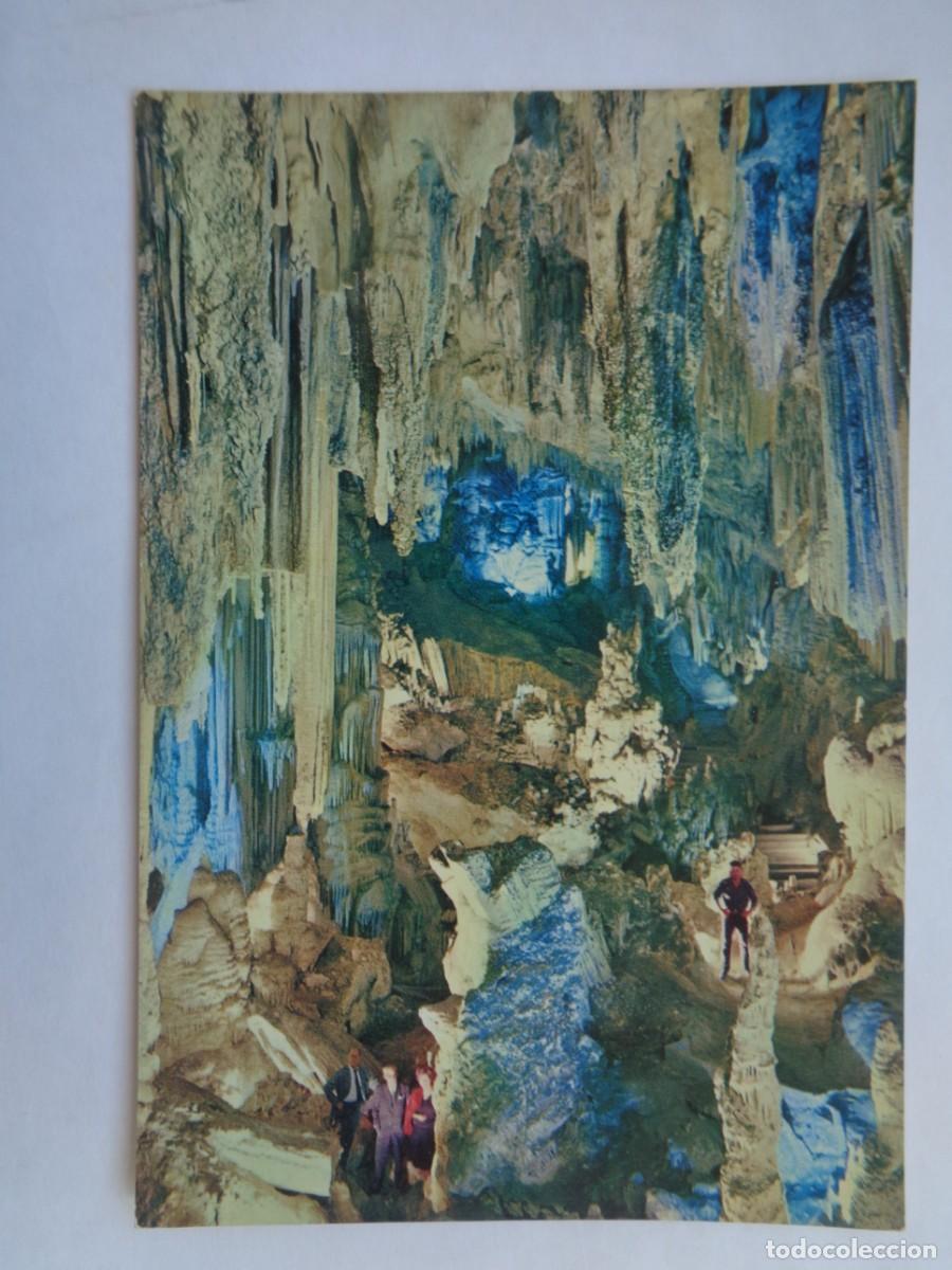 Postales: POSTAL DE LA CUEVA DE NERJA ( MALAGA ): VISTA DESDE EL BALCON DE ENTRADA . A&Ntilde;OS 60