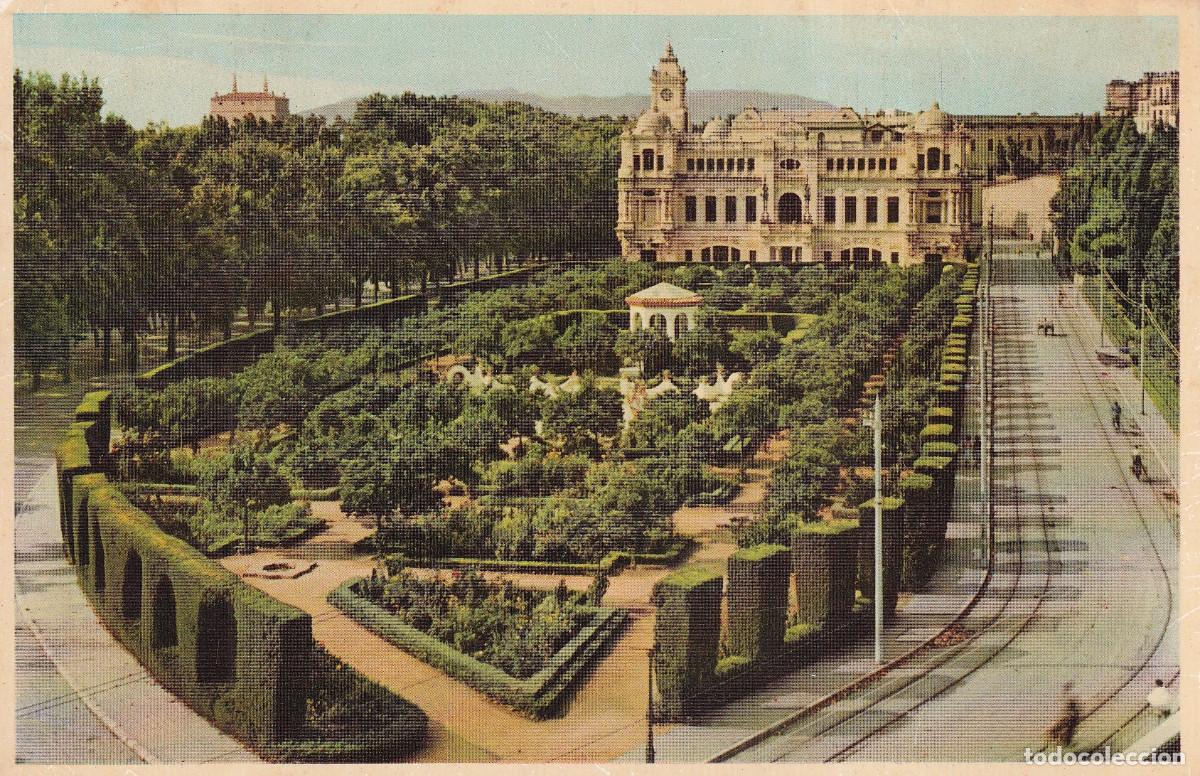Postales: MALAGA AYUNTAMIENTO Y JARDINES