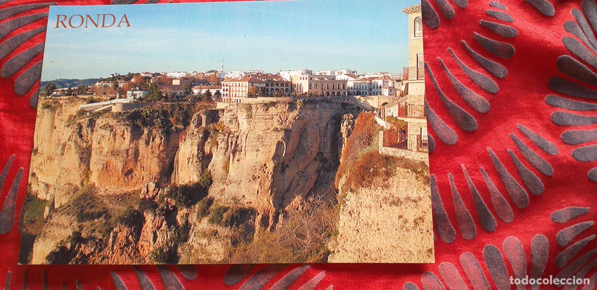 Postales: MALAGA-V17-160X110mm.-NO ESCRITA-RONDA-VISTA DEL TAJO Y PARADOR DESDE SAN JUAN BOSCO