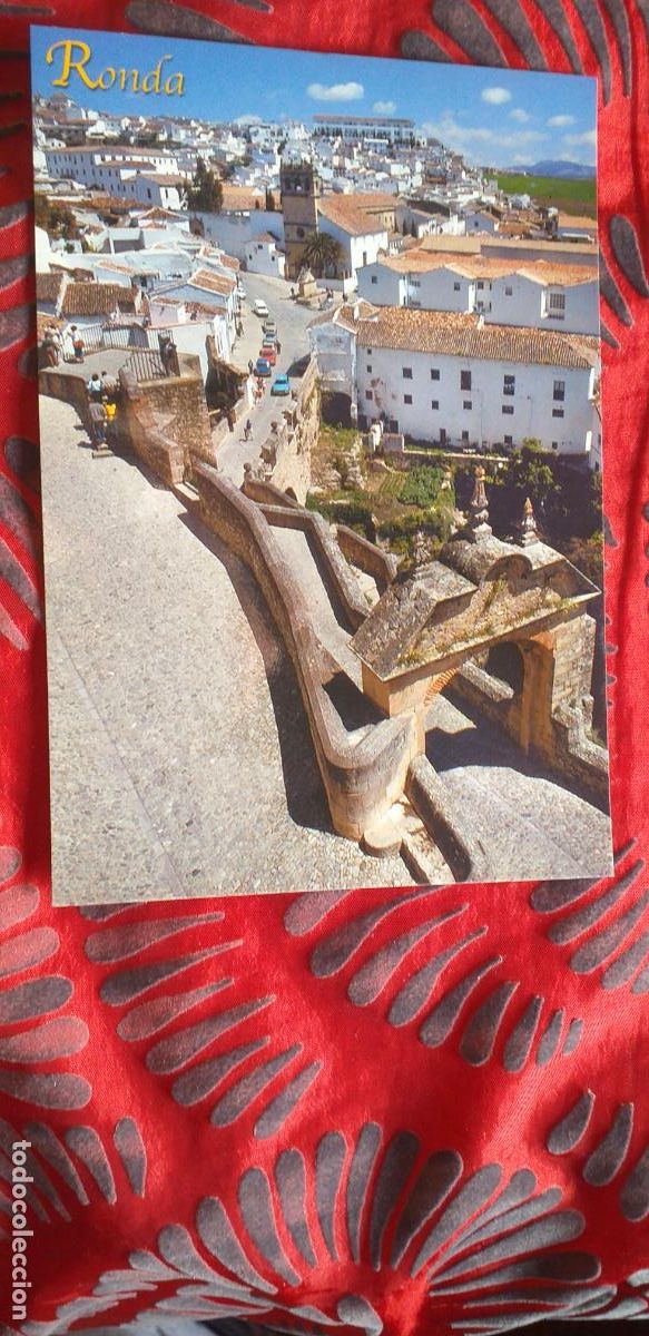 Postales: MALAGA-V17-160X110mm.-NO ESCRITA-RONDA-PUERTA DE FELIPE V Y BARRIO DE PADRE JESUS