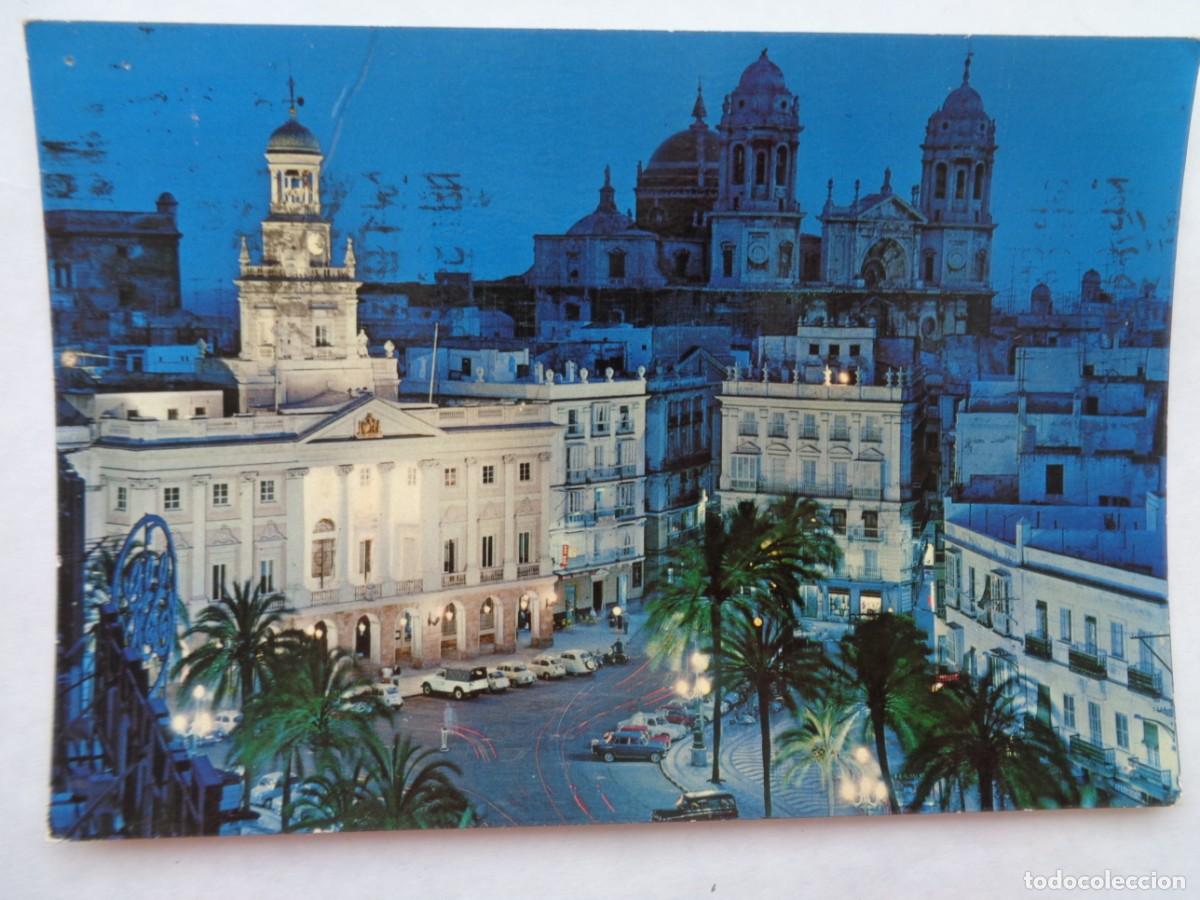 Postales: POSTAL DE CADIZ : AYUNTAMIENTO Y CATEDRAL . A&Ntilde;OS 60