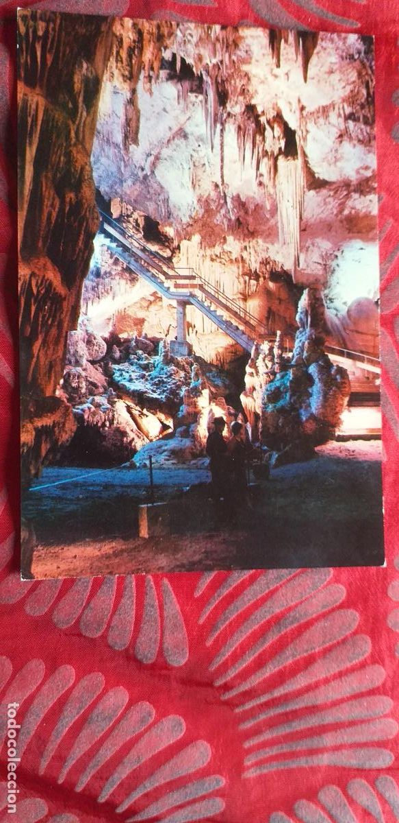 Postales: MALAGA-RVM-150X105mm.-NO ESCRITA-CUEVA DE NERJA-ESCALERA DE ENTRADA A LA SALA DE LA CASCADA