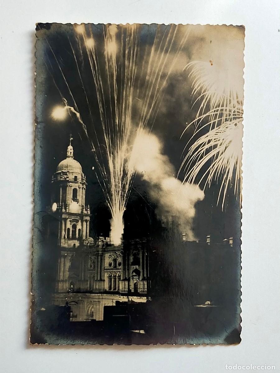 Postales: Tarjeta Postal MALAGA - 293. Catedral iluminada fuegos artificiales - Exclusivas ALAMO - Escrita.