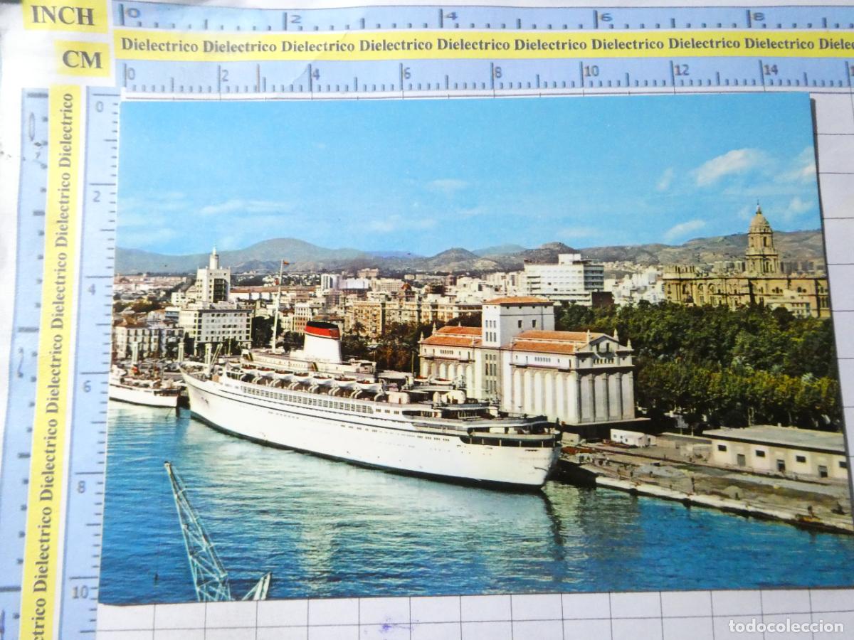 Postales: POSTAL DE M&Aacute;LAGA. A&Ntilde;O 1967. PUERTO Y BUQUE CRISTOFORO COLOMBO SILO. 1235 BEASCOA 899