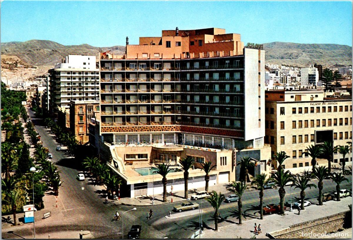 Postkarten: Almer&iacute;a - Parque Rambla de Bel&eacute;n y Gran Hotel - Arribas 2057 - 151x102mm -Palacio de Justicia-Urbano