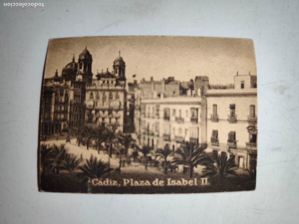 Postales: POSTAL ORIGINAL DECADA DE LOS A&Ntilde;OS 30. CADIZ, PLAZA DE ISABEL II. LEER