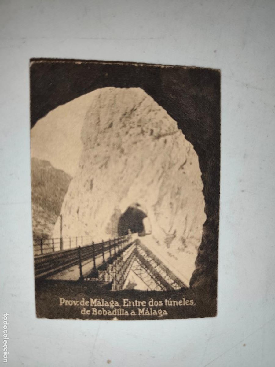 Postales: POSTAL ORIGINAL DECADA DE LOS A&Ntilde;OS 30. MALAGA, ENTRE DOS TRENES DE BOBADILLA A MALAGA. LEER