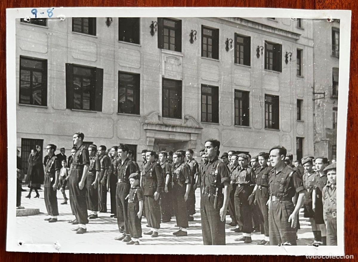 Cartoline: FOTOGRAFIA DE JAEN, REVISTA DE FALANGE Y FRENTE DE JUVENTUDES, 15 DE MARZO 1942, MIDE 12 X 8,5 CMS