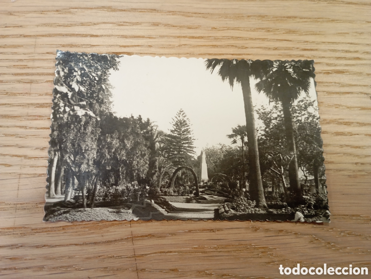 Postcards: M&Aacute;LAGA - JARDINES DEL PARQUE - EDICIONES GARC&Iacute;A GARRABELLA