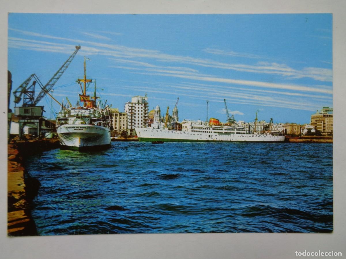 Postcards: POSTAL DE CADIZ : MUELLE DEL GENERALISIMO . BARCOS , UNO LLAMADO CIUDAD DE SEVILLA