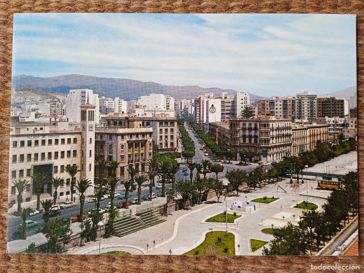 Postales: ALMERIA - RAMBLA DE BELEN Y AV. DEL GENERALISIMO - ED. ARRIBAS