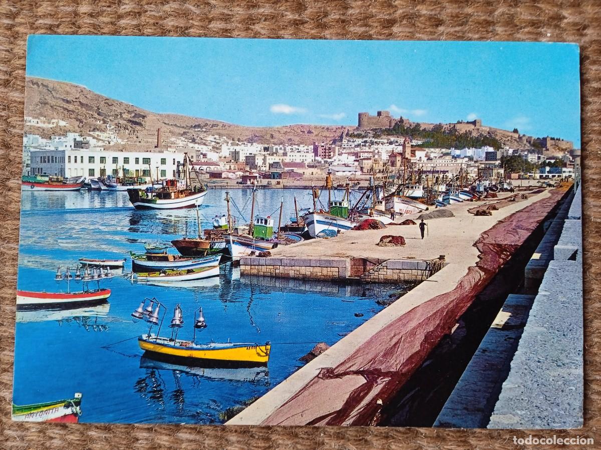 Postales: ALMERIA - PUERTO PESQUERO - ED. GRUPO DE VENDEDORES DE PRENSA