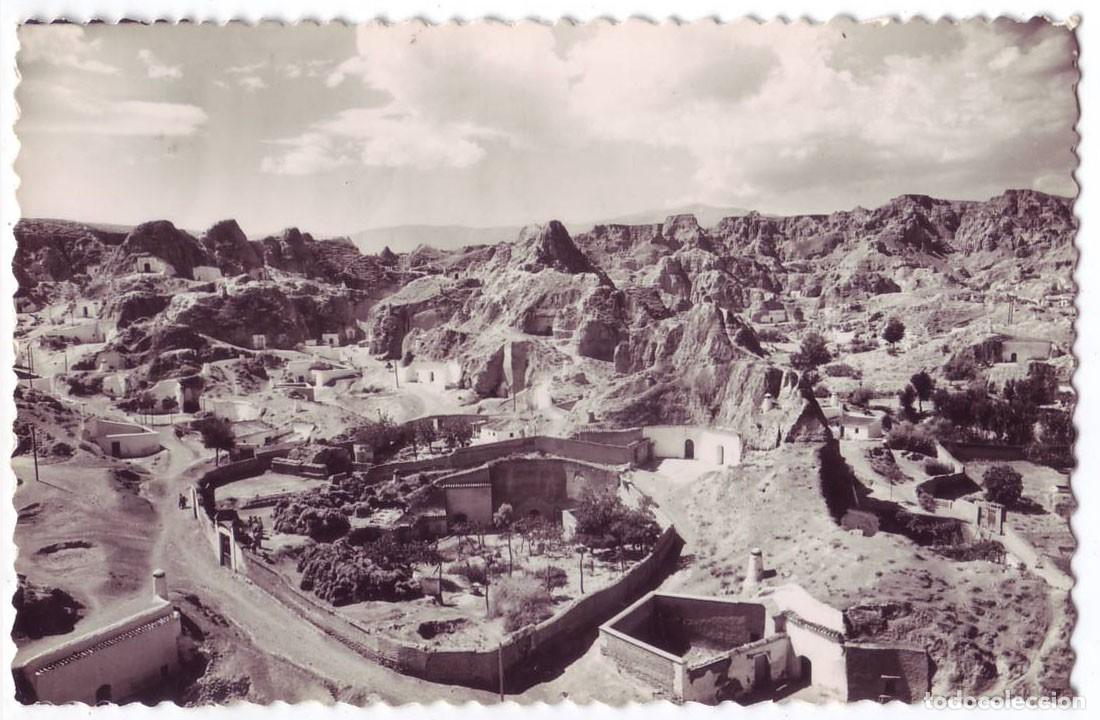 Postais: Guadix (Granada): Vista de Cuevas. Edic. Pérez Ruiz. No circulada (Años 50)