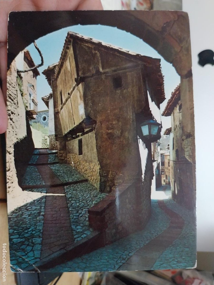 Postais: ALBARRACIN ARCO PORTAL MOLINA ED EXCLUSIVAS F MARTI 2009 CIRCULADA A&Ntilde;OS 60