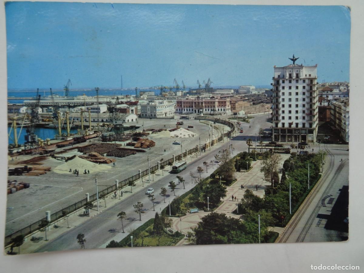 Cartes Postales: POSTAL DE CADIZ : AVENIDA RAMON DE CARRANZA Y PUERTO . A&Ntilde;OS 60