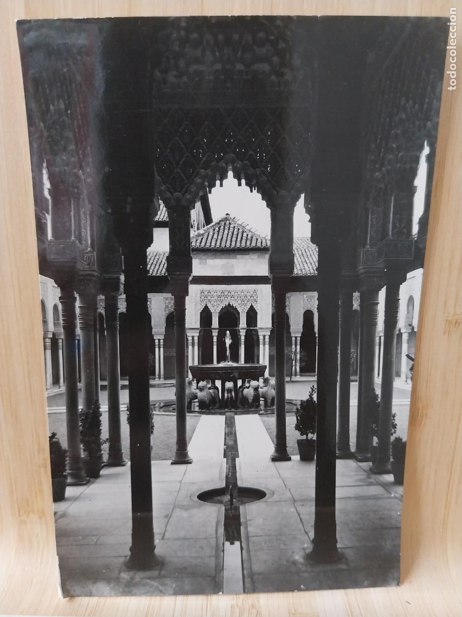Cartoline: PATIO LEONES GRANADA ED SICILIA 40 ESCRITA A&Ntilde;O 1962