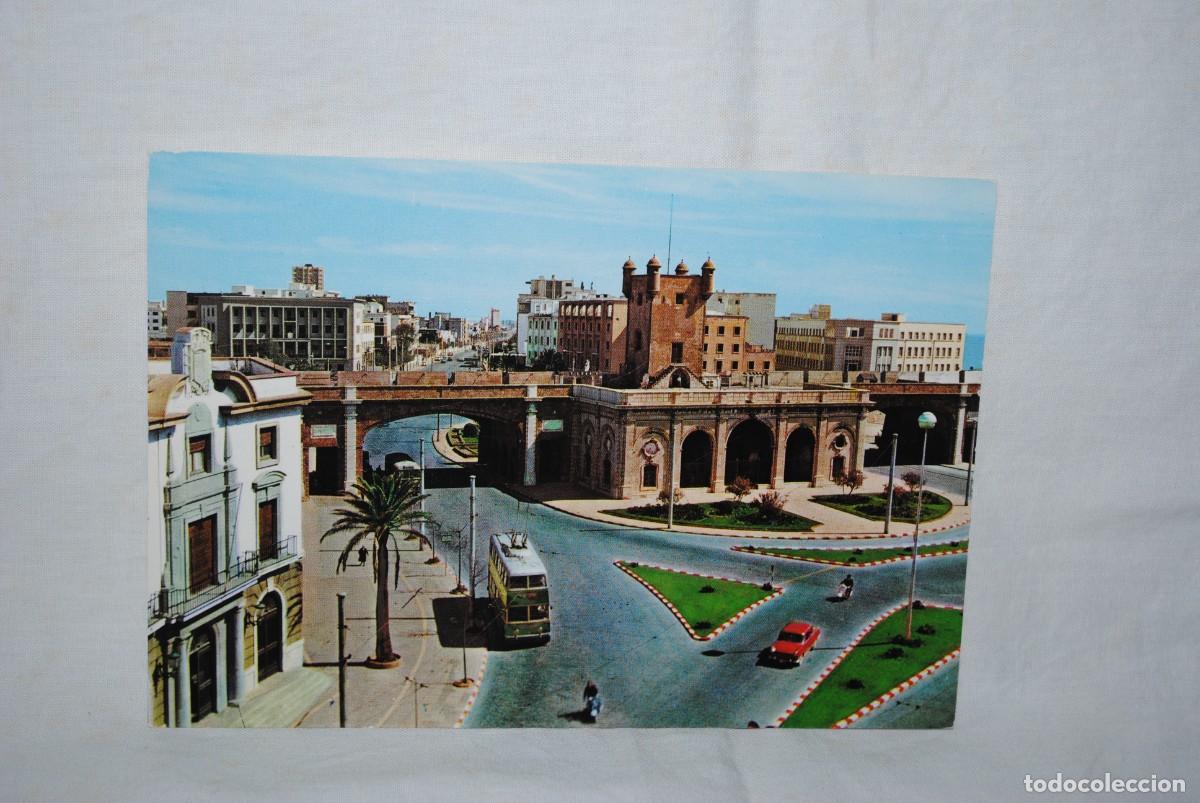 Postales: CADIZ , . PUERTA DE TIERRA - Foto 1