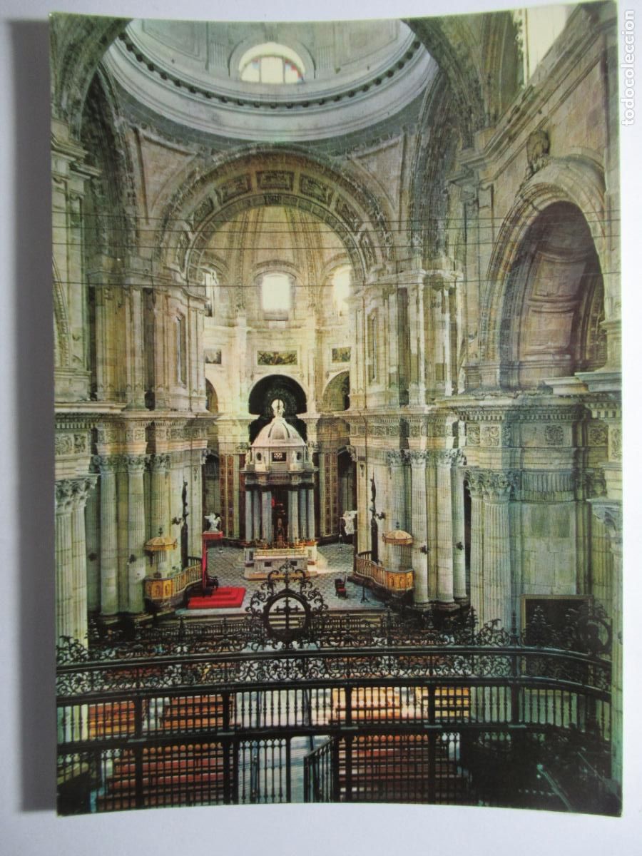 Postales: C&aacute;diz - Catedral. Nave central - Foto 1