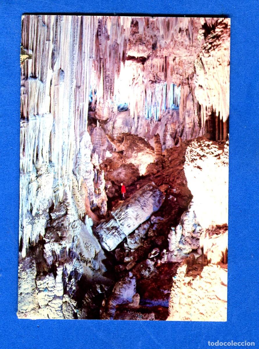 Cartes Postales: POSTAL CIRCULADA CUEVA DE NERJA 1 MALAGA EDITA PATRONATO DE LA CUEVA