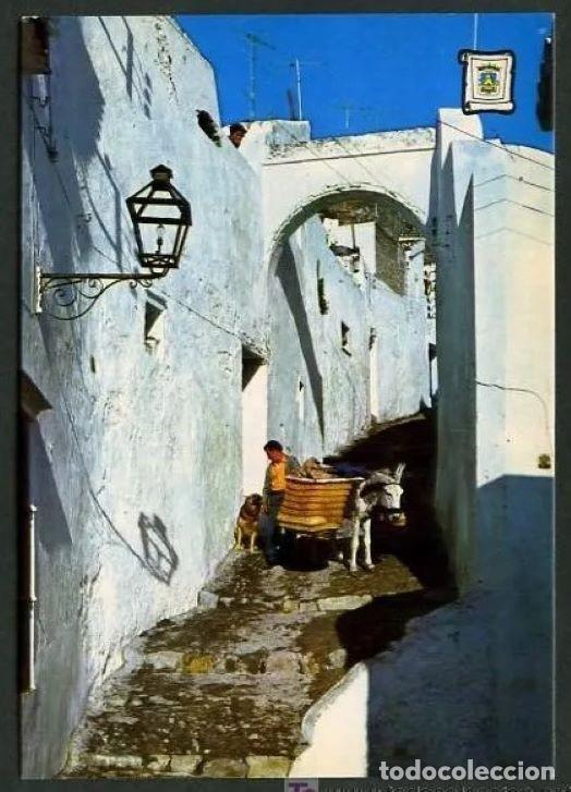 Postales: Arcos de la Frontera. *Calle Valderrama* Ed. Pergamino-Excl. M. Valenzuela Hidalgo n&ordm; 5333. Nueva.