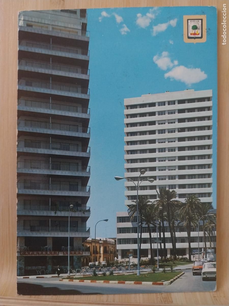 Postales: HUELVA ED FISA 1406 CIRCULADA A&Ntilde;O 1973 ANIMADA COCHES CLASICOS CAFETERIA ANTON