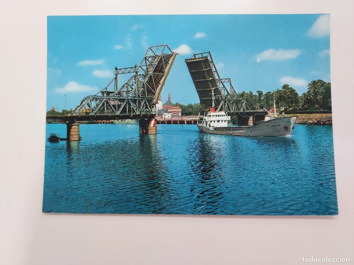Postales: POSTAL SEVILLA PUENTE ALFONSO XIII SOBRE EL GUADALQUIVIR. 1973. SIN CIRCULAR