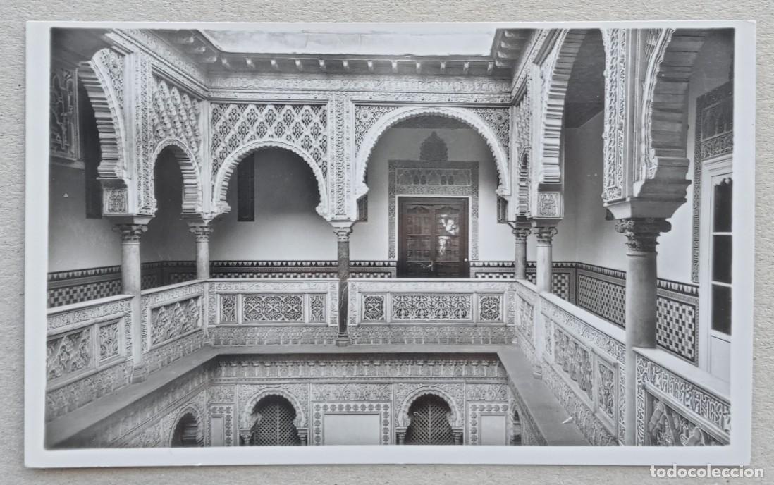 Postales: POSTAL. El Alc&aacute;zar, de Sevilla. Patio de las Mu&ntilde;ecas. Heliotipia Art&iacute;stica Espa&ntilde;ola, de Madrid.