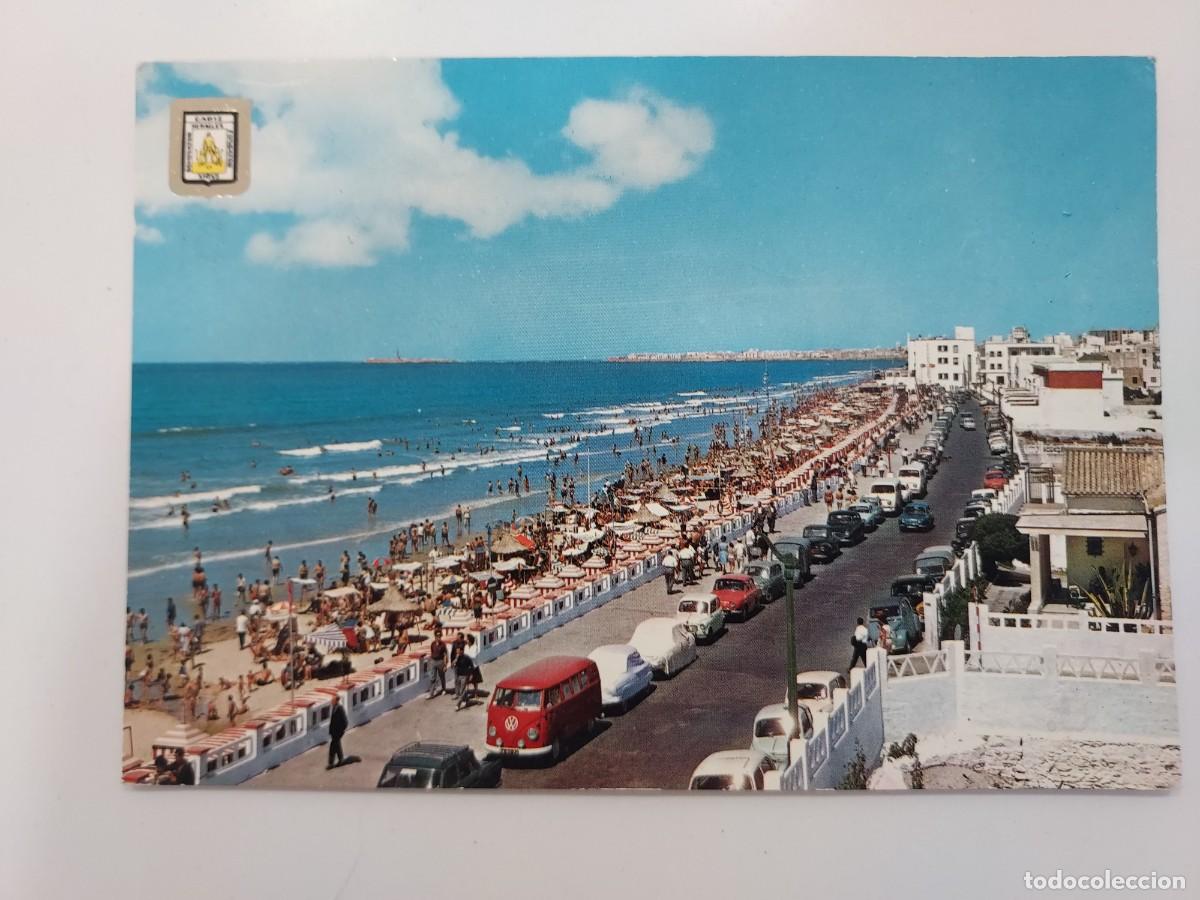 Postales: POSTAL CADIZ PLAYA DE LA VICTORIA. 1964. CIRCULADA. SUBIRATS 1146. FURGONETA VOLKSWAGEN VAN