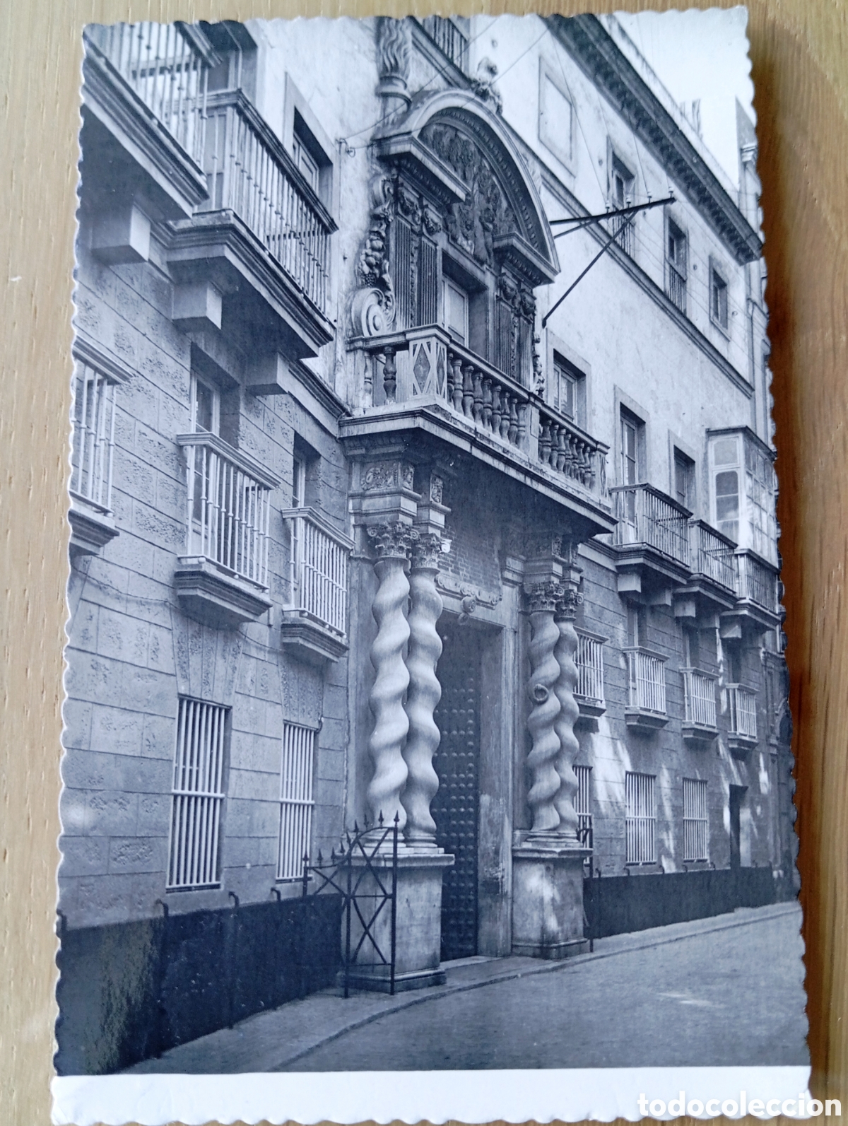 Postales: POSTAL C&Aacute;DIZ CASA DE LAS CADENAS PORTADA GARC&Iacute;A GARRABELLA 67 SIN CIRCULAR