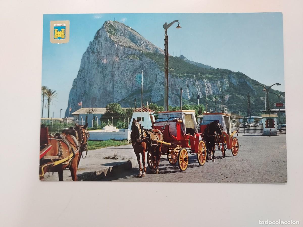 Postales: POSTAL LA LINEA VISTA DEL PE&Ntilde;ON DE GIBRALTAR. 1968. ESCRITA. CADIZ. SUBIRATS 24. COCHE CABALLOS
