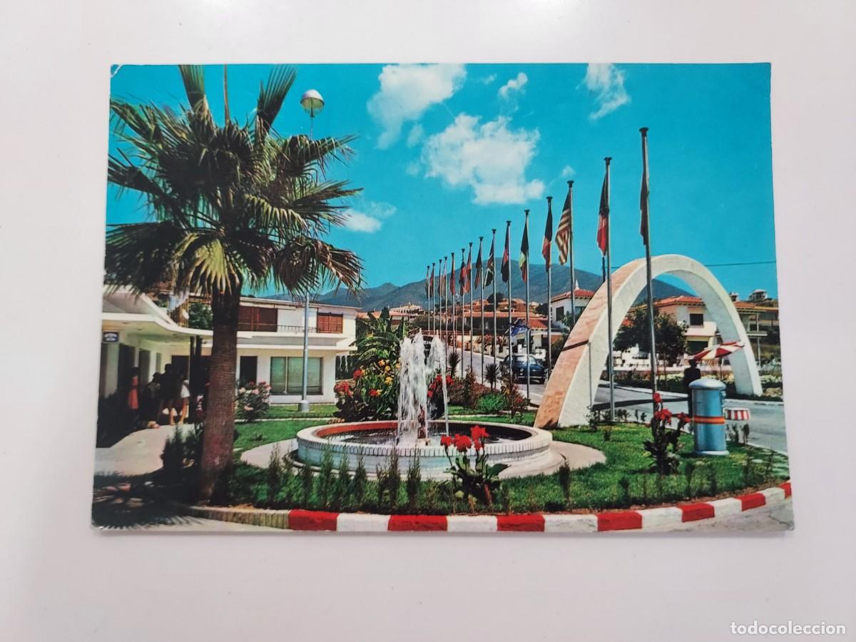 Postales: POSTAL FUENGIROLA TORREBLANCA DEL SOL AVENIDA PRINCIPAL (BUZON CORREOS). 1964. SIN CIRCULAR. MALAGA