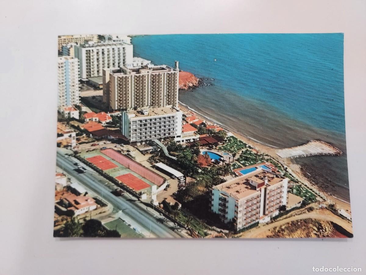 Postales: POSTAL BENALMADENA VISTA DE LA PLAYA HOTEL TRITON. 1976. CIRCULADA. MALAGA