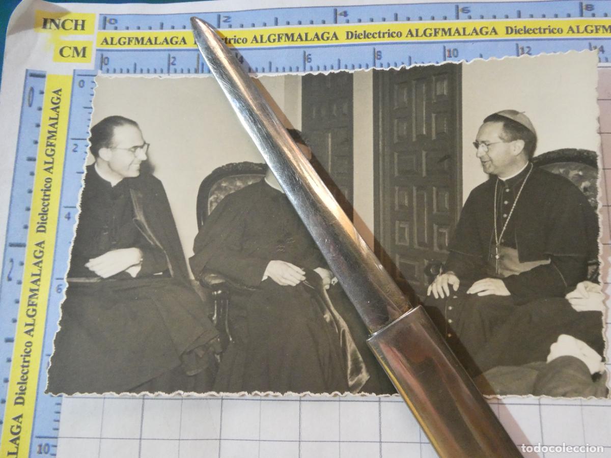 Postales: FOTOGRAF&Iacute;A RELIGIOSA ECLESI&Aacute;STICA M&Aacute;LAGA. OBISPO EMILIO BENAVENT MARCAJE FOTO EL&Iacute;AS JIM&Eacute;NEZ 2598