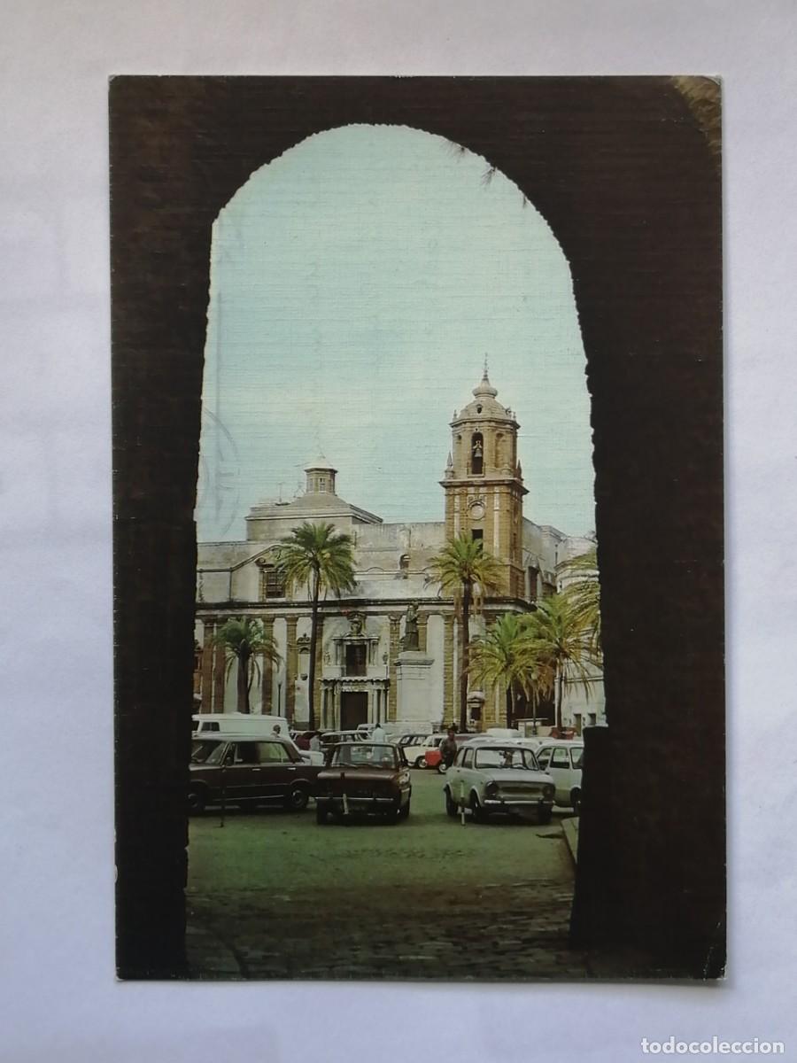 Postales: POSTAL 18413 MAT.PAB.POSTAL 1989-PAJARES 1007 CADIZ ARCO DE LA ROSA IGLESIA DE SANTIAGO -RELIGION