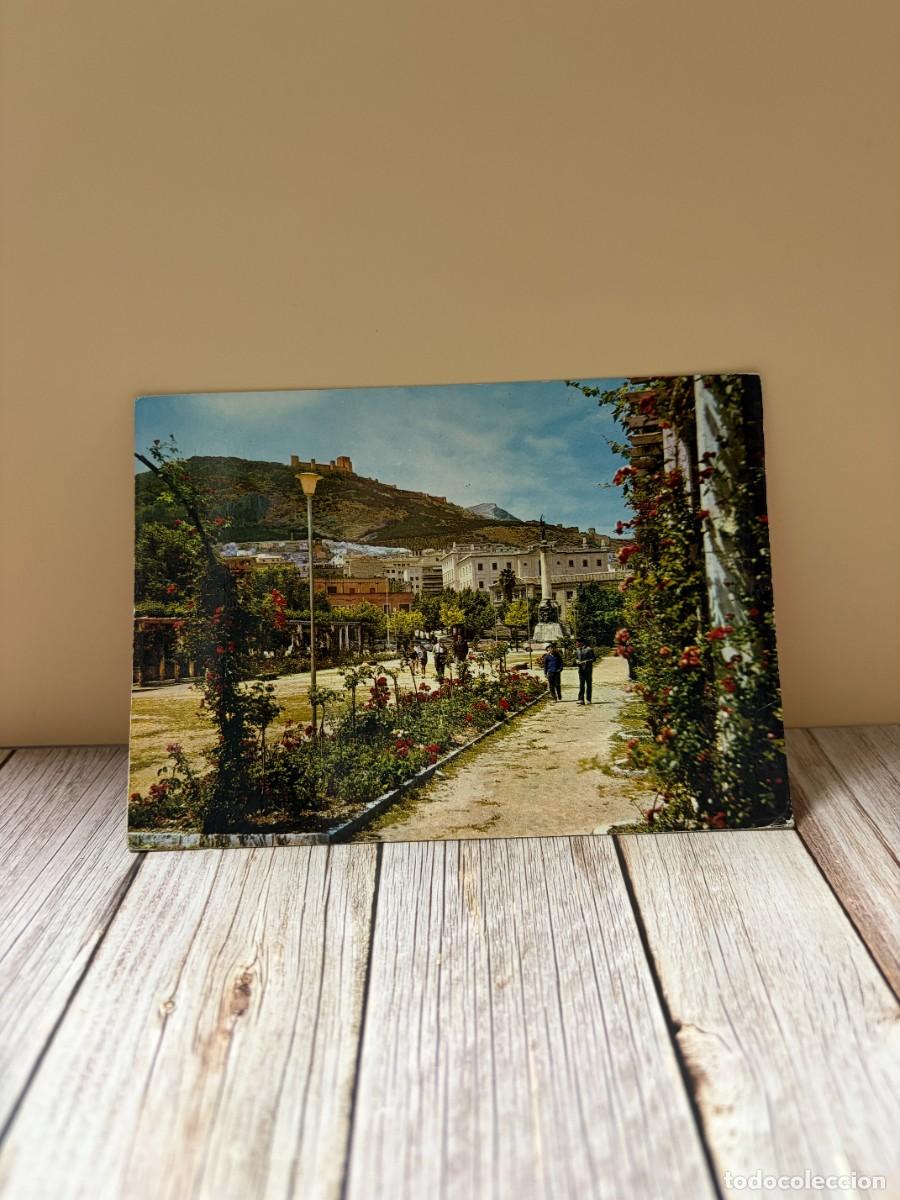 Postales: TARJETA POSTAL. JA&Eacute;N. 2005.- PARQUE DE LA VICTORIA AL FONSO EL CASTILLO. EDICIONES ARRIBAS