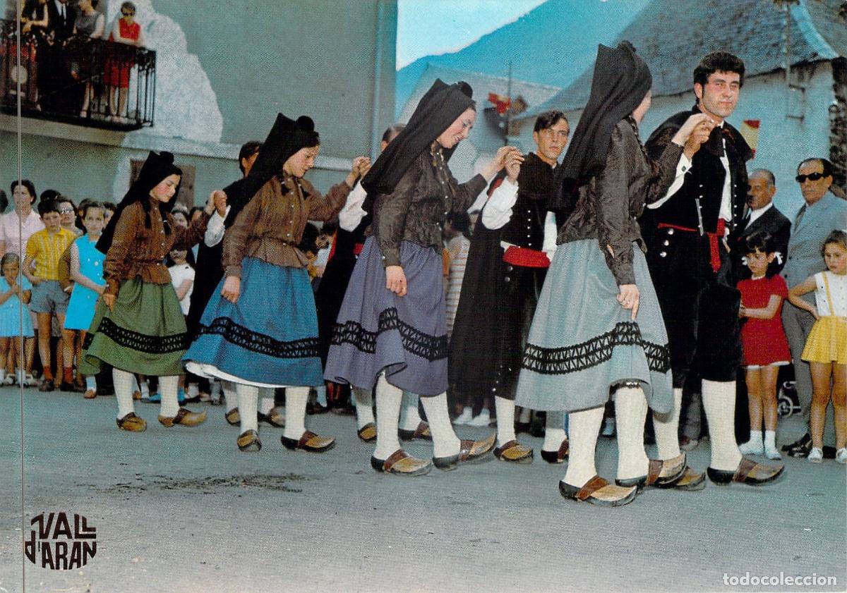 Postales: Postal de Trajes T&iacute;picos Araneses en el Valle de Ar&aacute;n