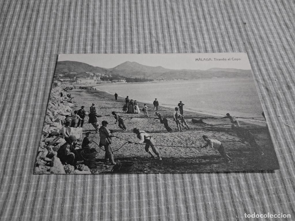 Postales: Postal antigua M&aacute;laga. Tirando el Copo