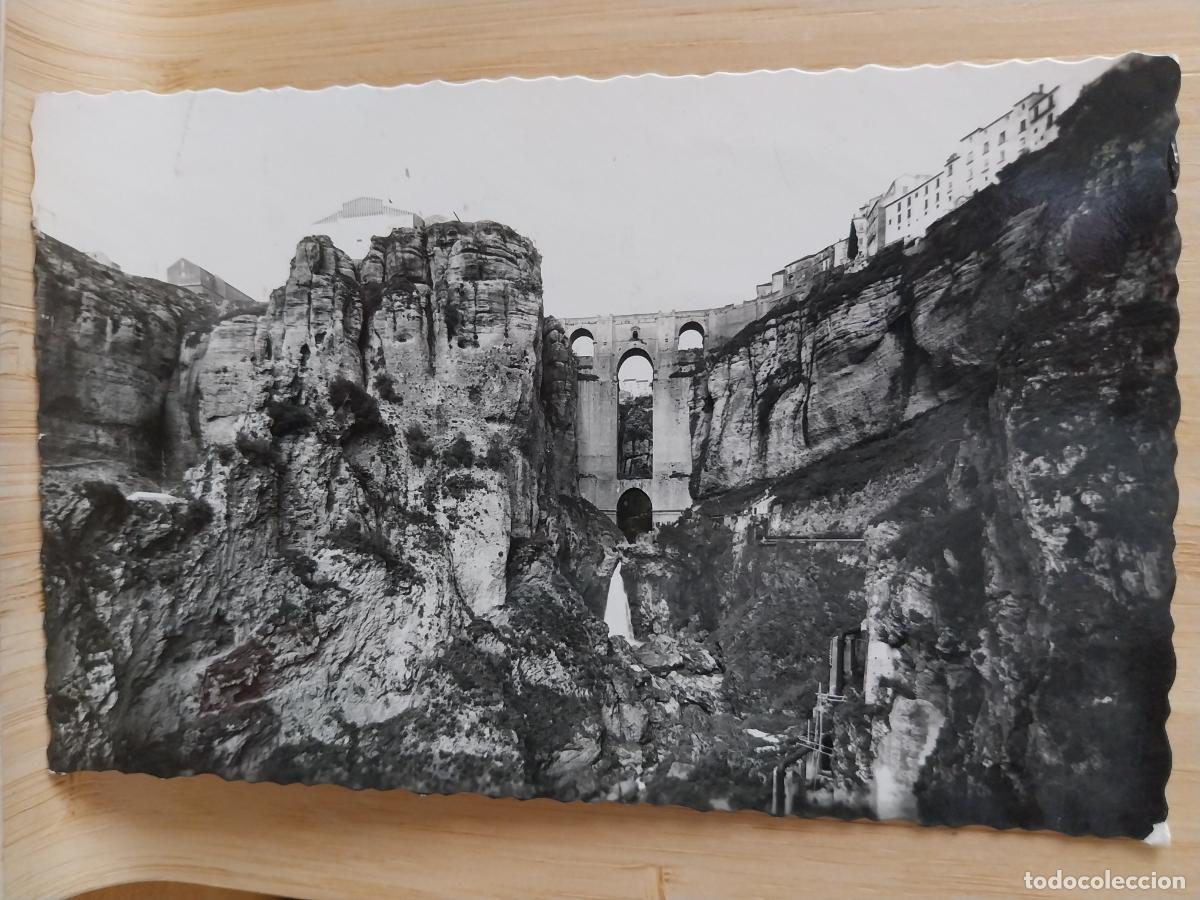 Postales: RONDA PUENTE NUEVO DEL TAJO ED ARRIBAS 50 CIRCULADA A&Ntilde;OS 50