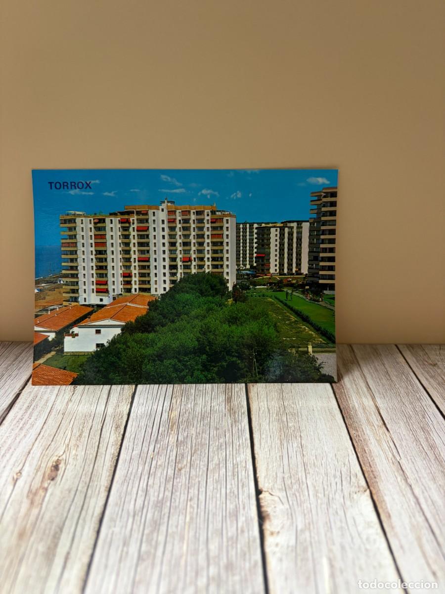 Postales: TARJETA POSTAL. M&Aacute;LAGA. 4.- TORROX COSTA. VISTA PARCIAL. EDICIONES ARRIBAS