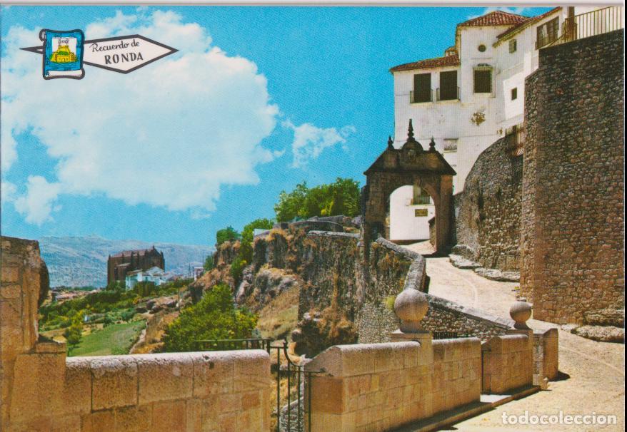 Postales: RONDA (SERRANIA DEL SOL) PUENTE VIEJO AL FONDO IGLESIA ESPIRITU SANTO - S/C