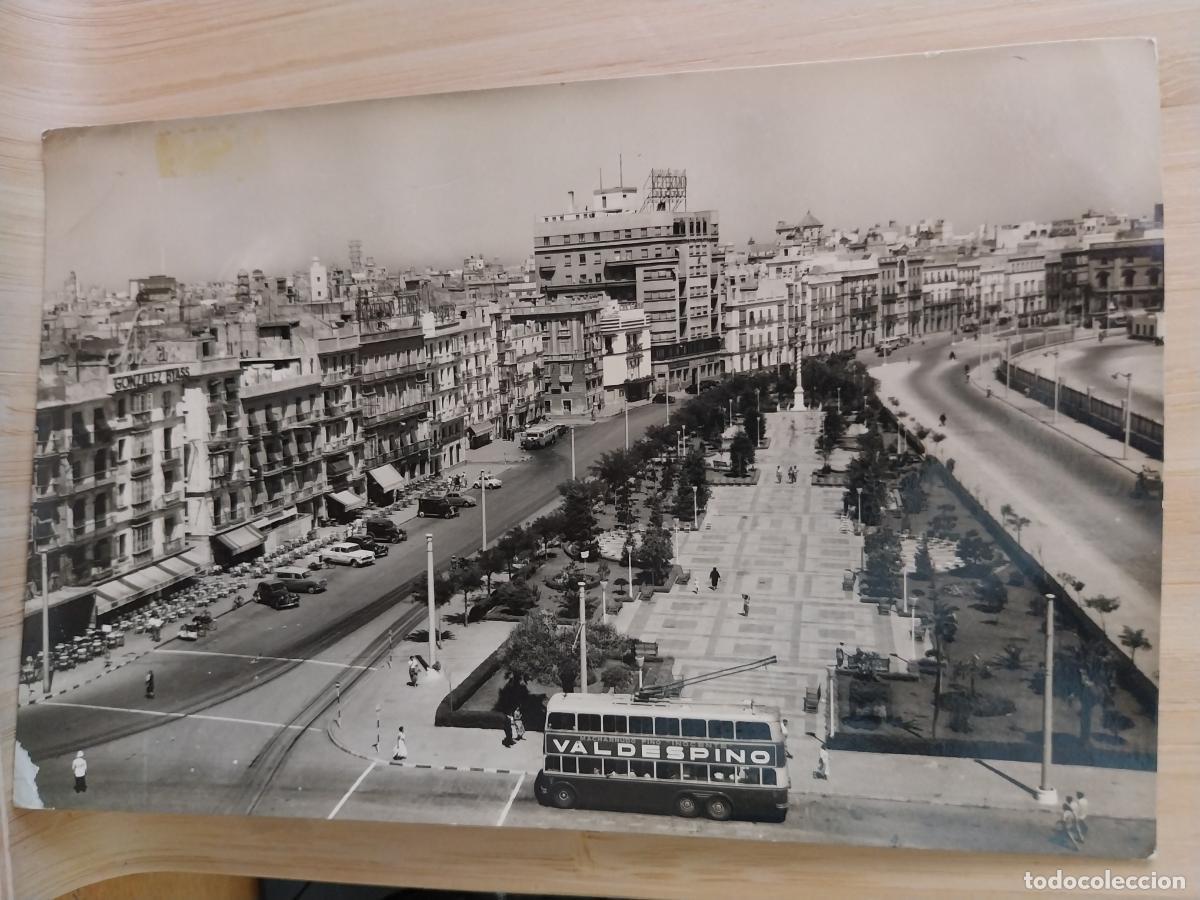 Postales: CADIZ AVENIDA RAMON CARRANZA ED AMAYA 1005 ESCRITA A&Ntilde;O 1959 ANIMADA BUS VALDESPINO