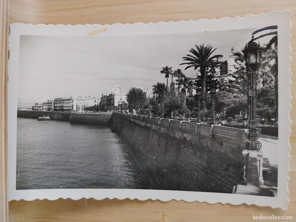 Postales: CADIZ ALAMEDA MARQUES COMILLAS ED ARRIBAS 122 ESCRITA A&Ntilde;OS 50 ESCRITA ANIMADA
