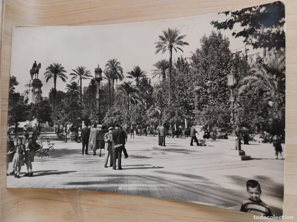 Postales: PLAZA NUEVA SEVILLA ED HAE 42 CIRCULADA A&Ntilde;O 1959 ANIMADA ORIGINAL BN