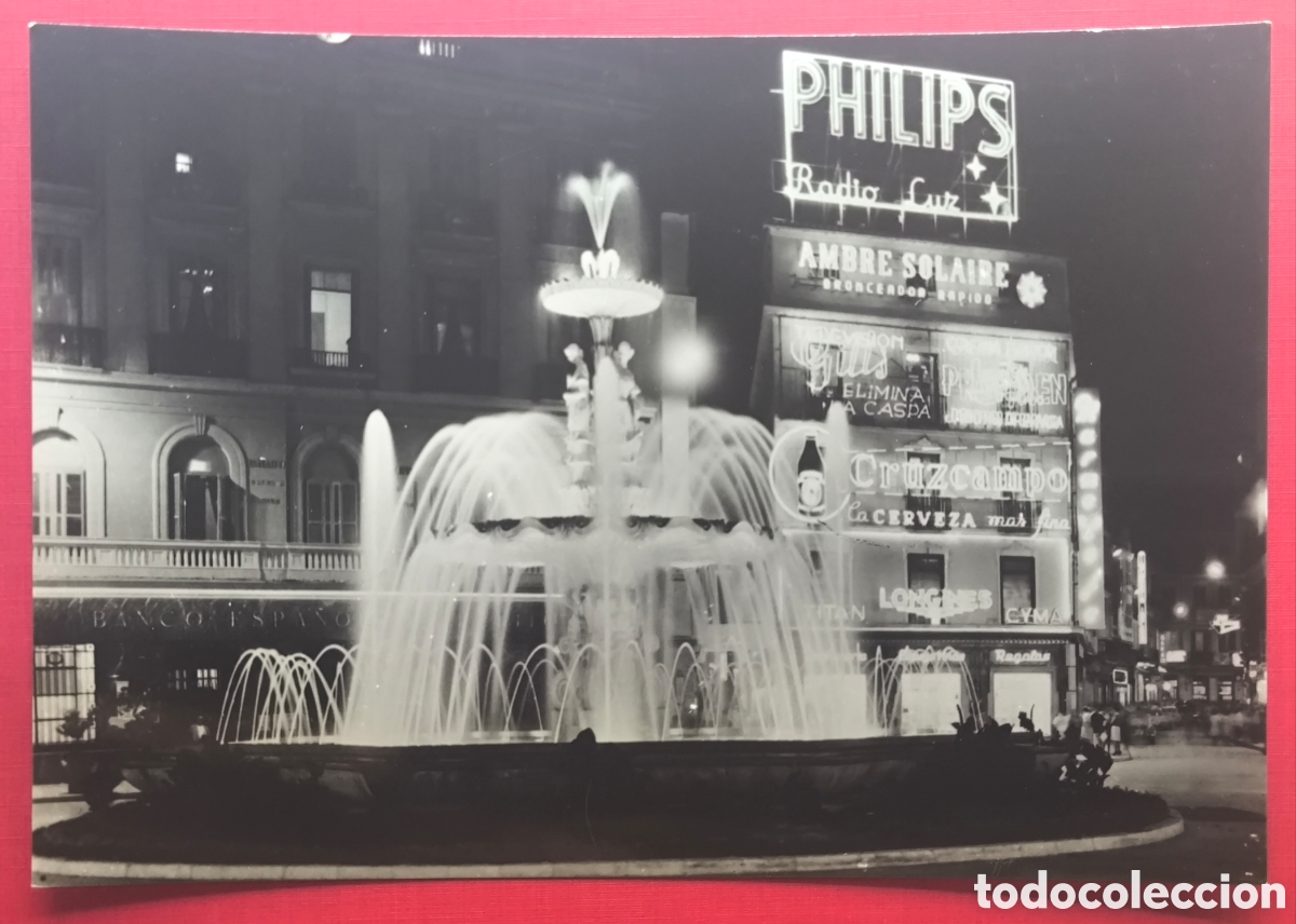 Postales: M&Aacute;LAGA PLAZA DE LA CONSTITUCI&Oacute;N FUENTE ILUMINADA POSTAL FOTOGR&Aacute;FICA C. 1960
