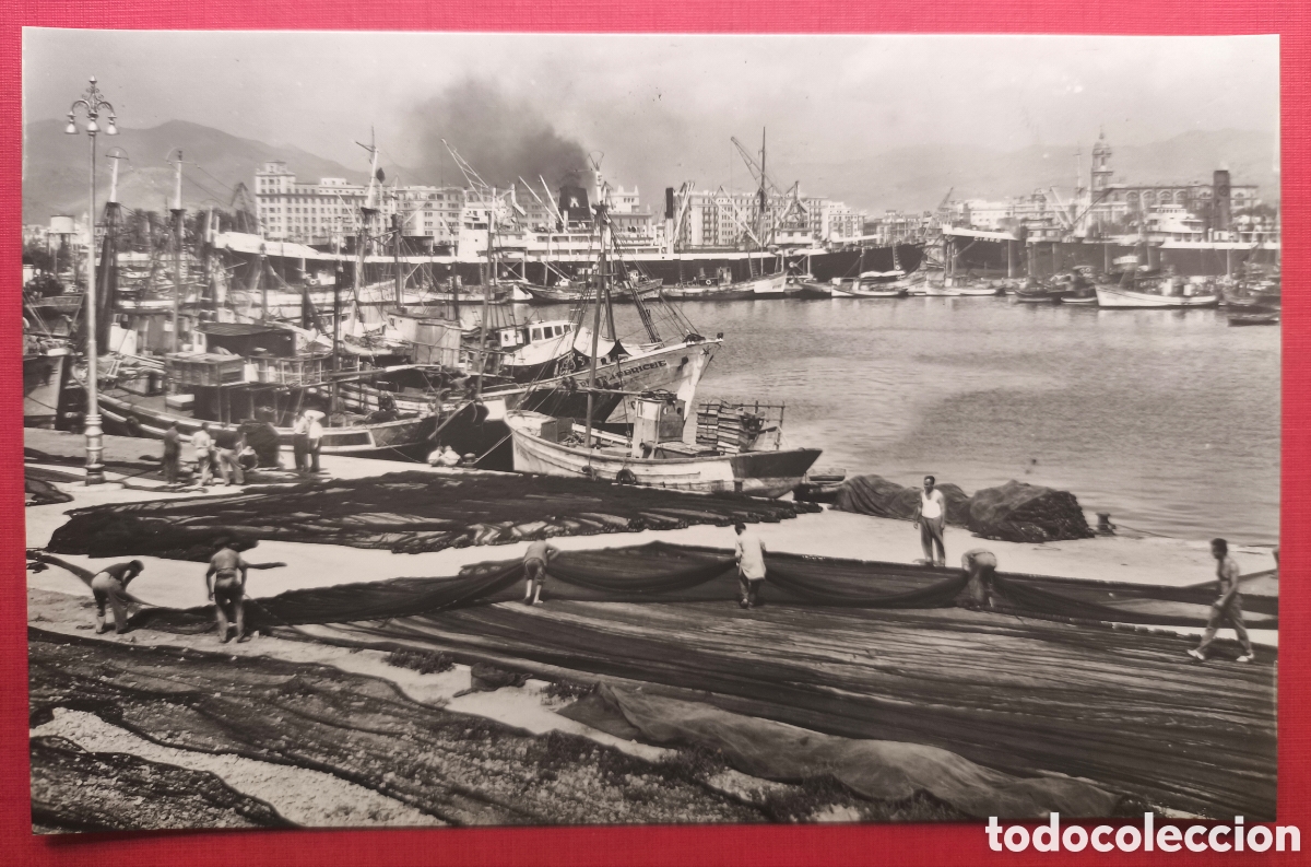 Postales: M&Aacute;LAGA MUELLE DE PESCADORES POSTAL FOTOGR&Aacute;FICA ANIMADA FOTOGR&Aacute;FIA CEBOLLERO C. 1960