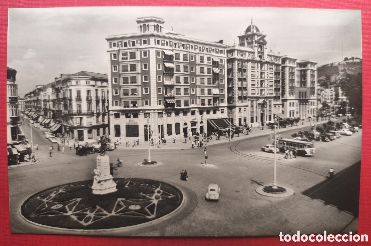 Postales: M&Aacute;LAGA CALLE LARIOS ACERA DE LA MARINA POSTAL FOTOGR&Aacute;FICA ANIMADA FOTOGR&Aacute;FIA CEBOLLERO C. 1960
